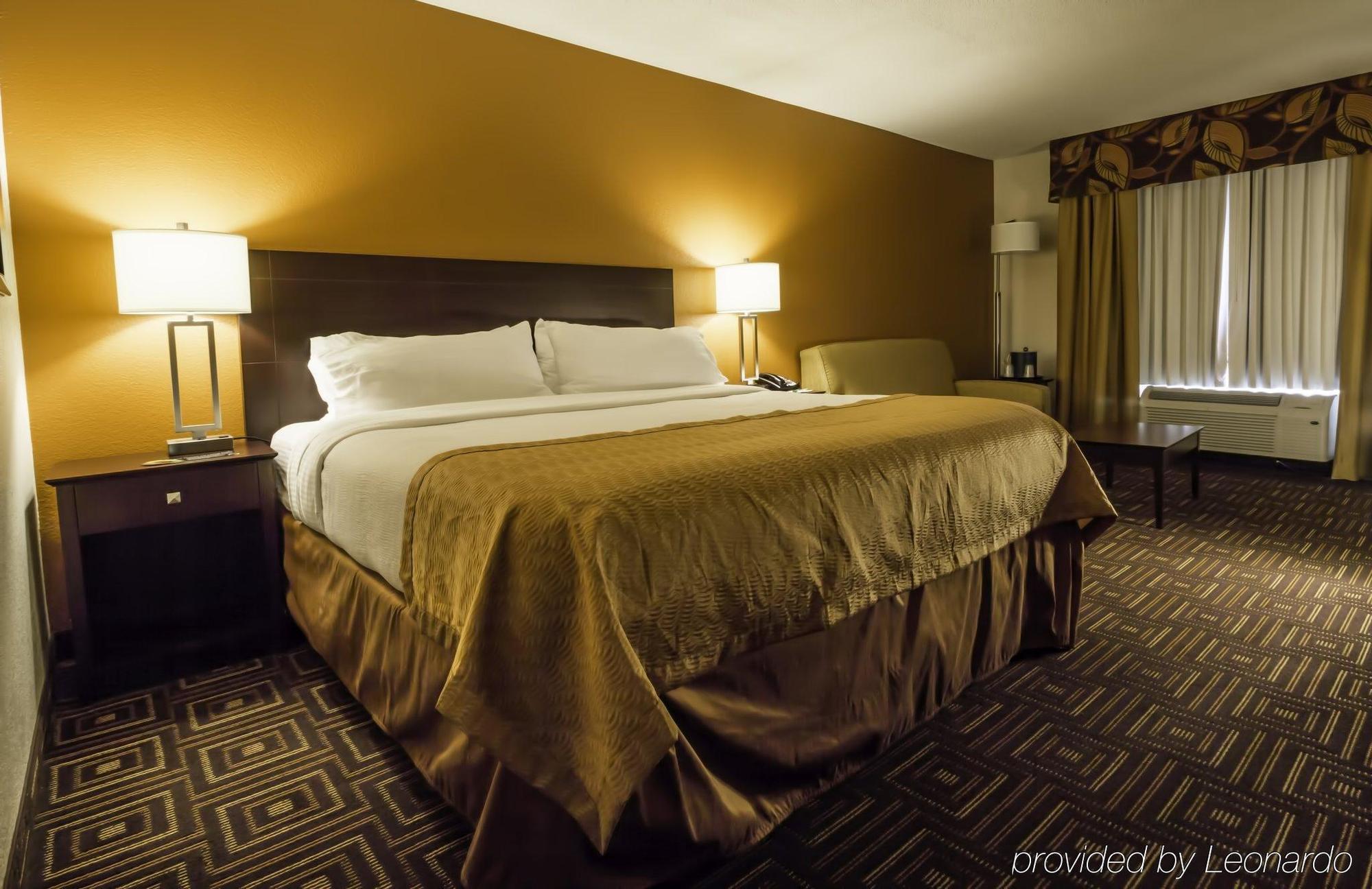 Holiday Inn Knoxville West - Cedar Bluff, An Ihg Hotel Экстерьер фото